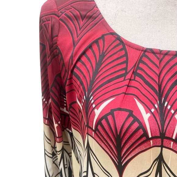 White House Black Market Red and Cream Blouse - Picture 4 of 11